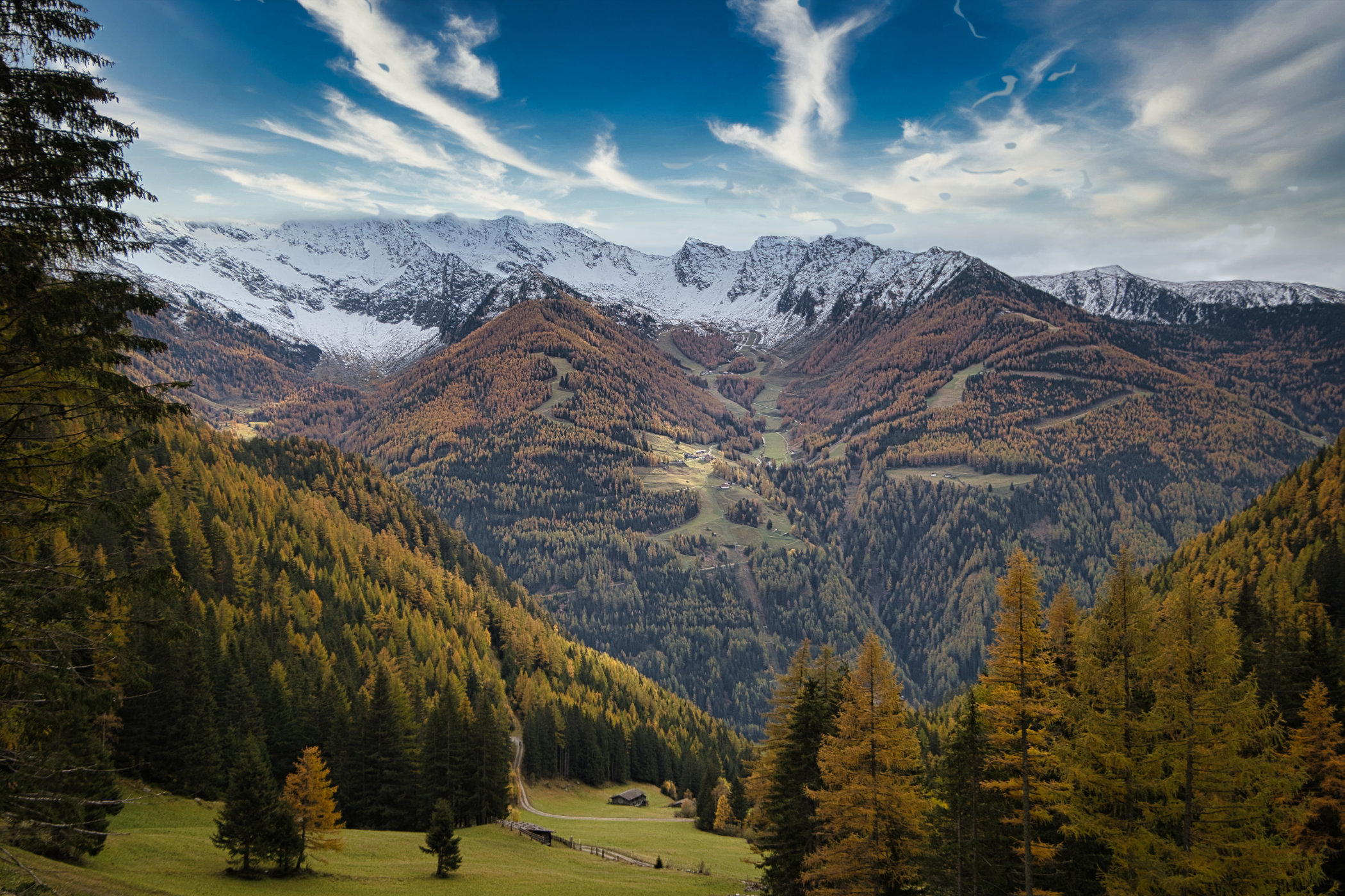 Erster Schnee im Herbst